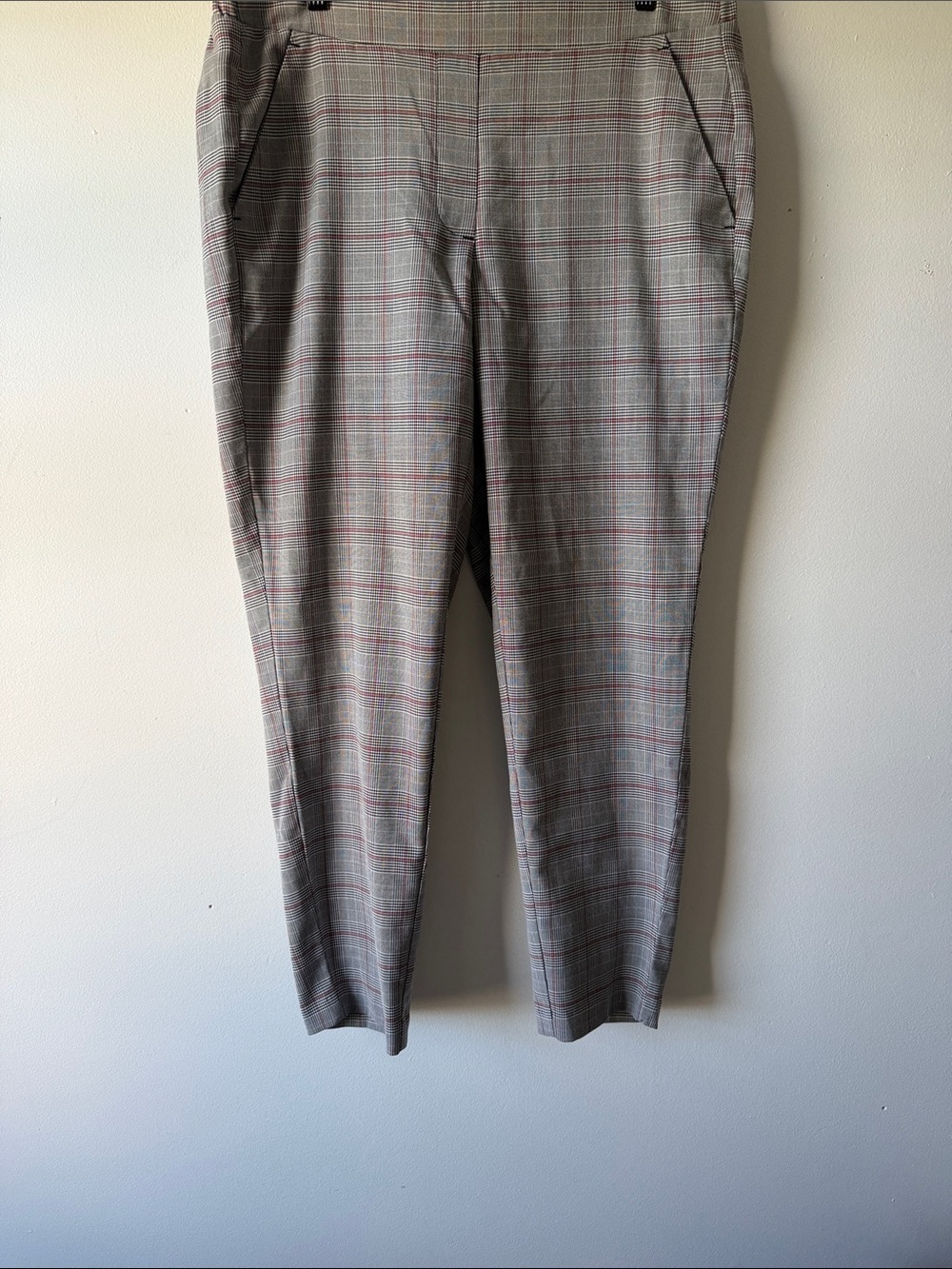 Crop Tailored Plaid women’s Dress Pants - Gray with Subtle Red Check